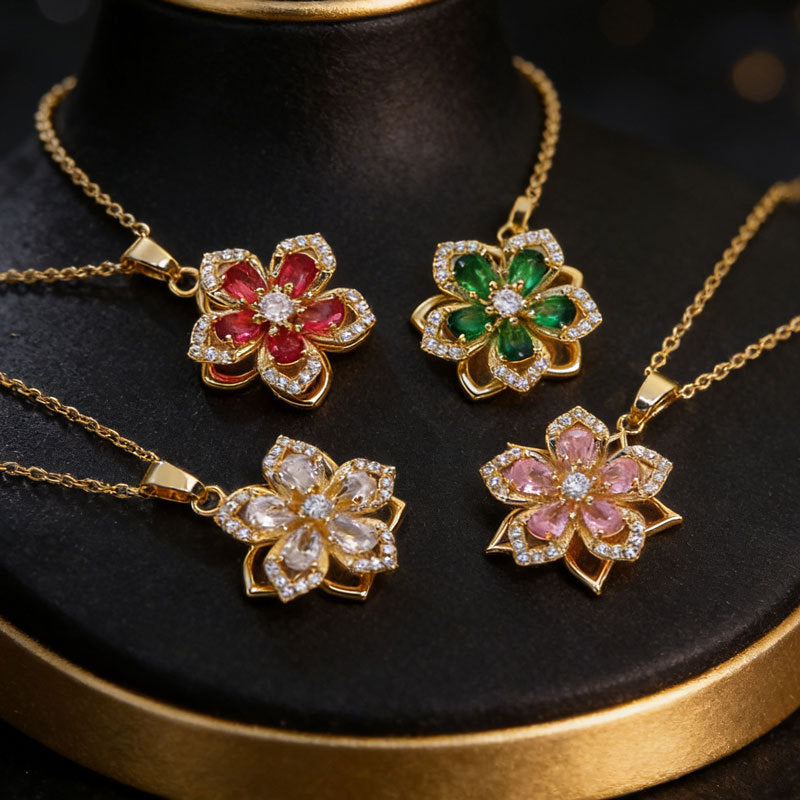 Five-petal Flower 360 � Rotating Pendant Necklace Light Luxury Niche Design Sense